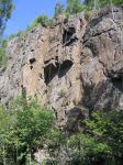 скала, мимо которой проезжаешь в поселок Тиурула
